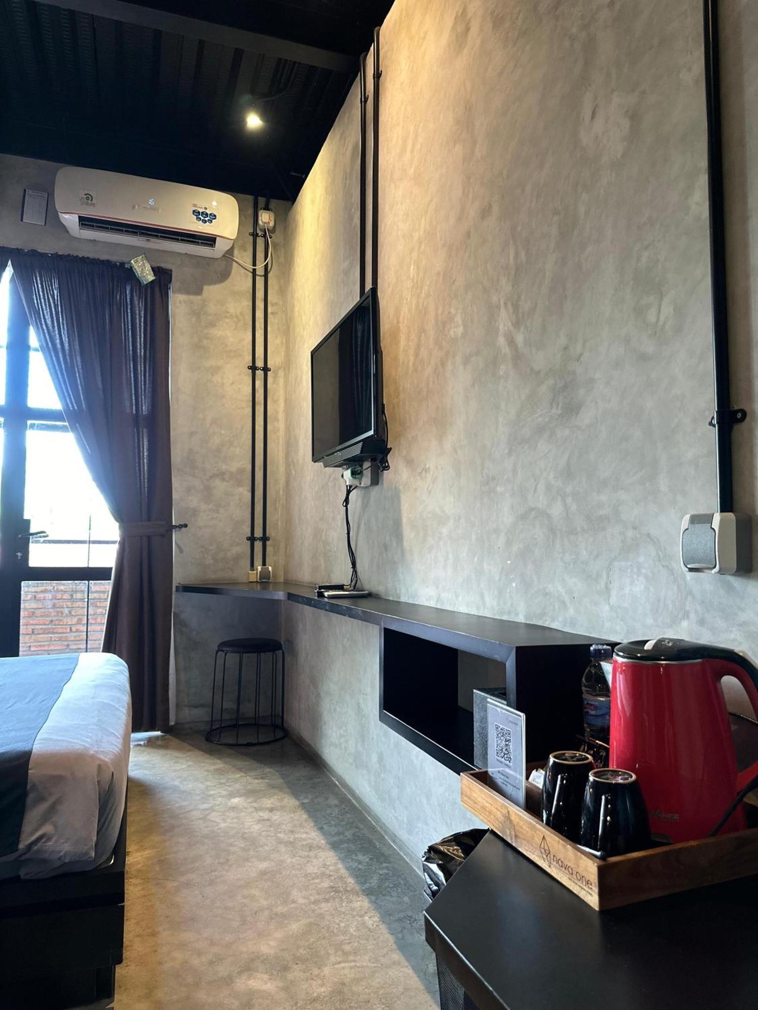 Nava One Otel Semarang Dış mekan fotoğraf