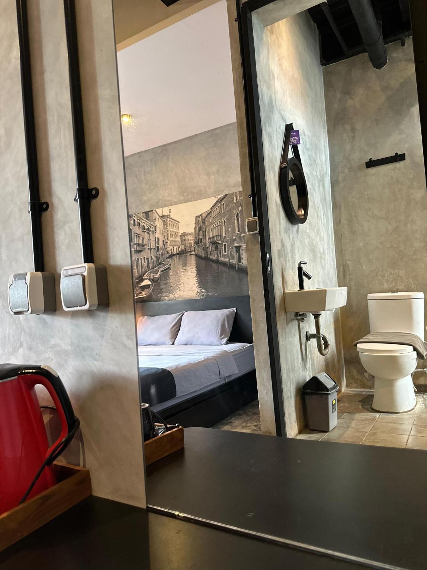 Nava One Otel Semarang Dış mekan fotoğraf